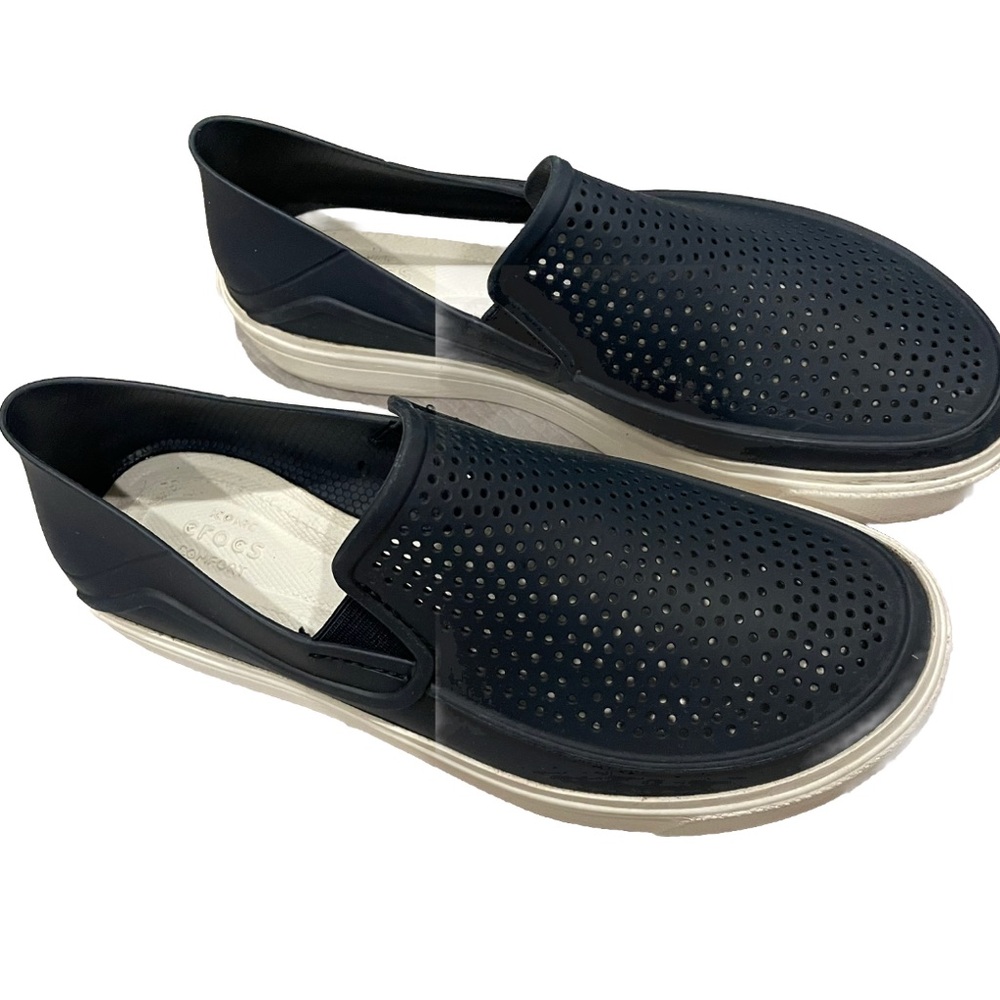 Crocs Women's Citilane Roka Slip-On W Flat, Navy, 6 M READ